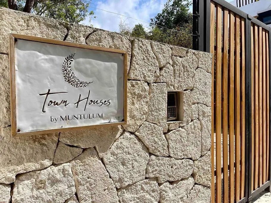 4 Story Villa, Private Pool & Jungle Rooftop Tulum Tatil Evi