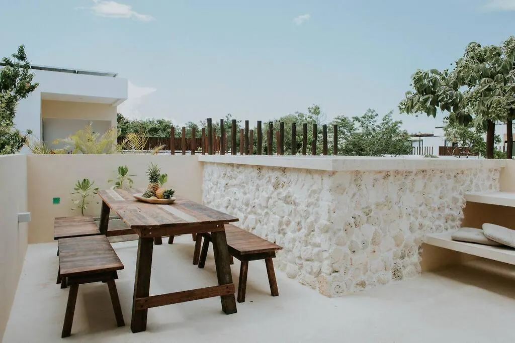 4 Story Villa, Private Pool & Jungle Rooftop Tulum 0*,  Meksika