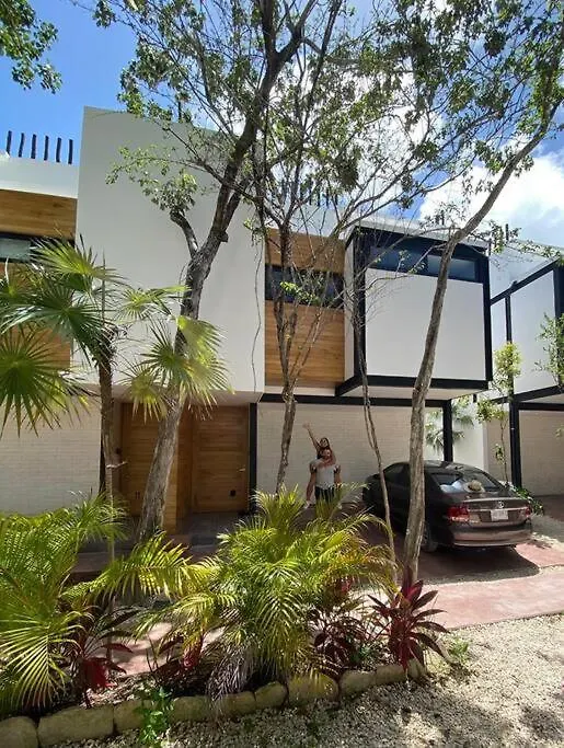 Tatil Evi 4 Story Villa, Private Pool & Jungle Rooftop Tulum